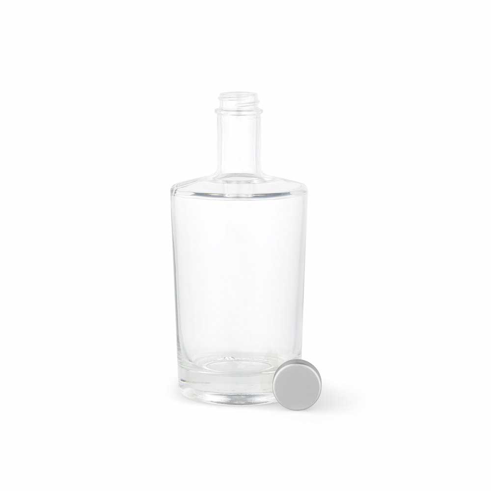 Adige 500 Glass Bottle 560ml with silver lid, front view